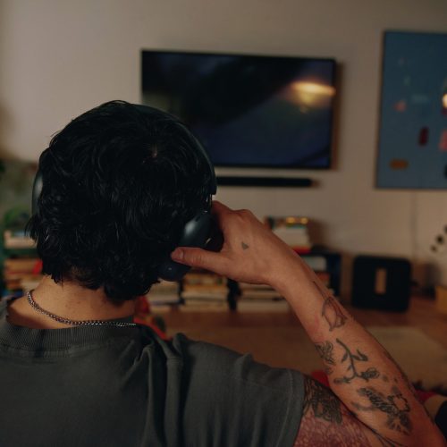 Headphone Linking Sonos Ace Ultra