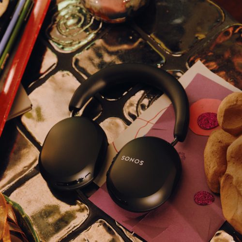 Sonos Ace Ultra Liegend 2500