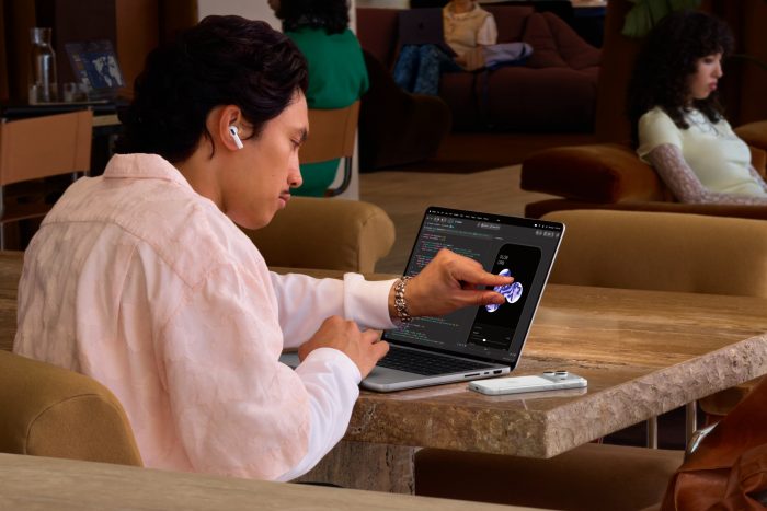 Apple Macbook Pro With Proled Xdr Display Lifestyle Remote Work 261028 Apple Macbook Pro With Proled Xdr Display Lifestyle Remote Work 261028