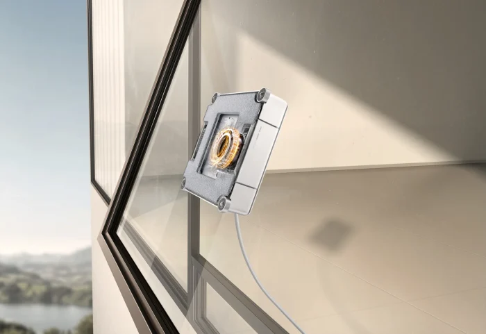 MOVA T1 Station Powerful Suction Secure Stability